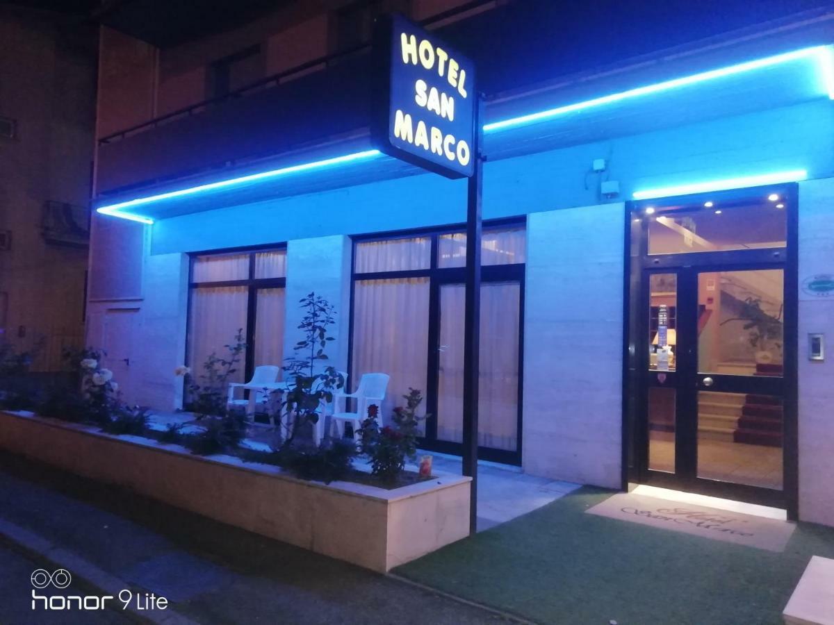 Hotel San Marco Arezzo Exteriör bild